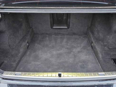 Used 2021 BMW 740i w/ M Sport Package image 6