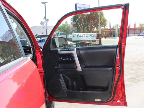 Used 2024 Toyota 4Runner SR5 RWD image 7