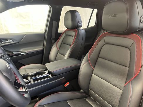 Used 2026 Chevrolet Equinox RS w/ LPO, Floor Liner Package AWD/4WD image 17