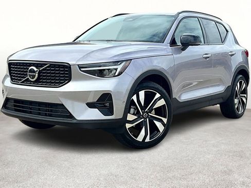 New 2026 Volvo XC40 B4 Plus w/ Protection Package Premier image 2