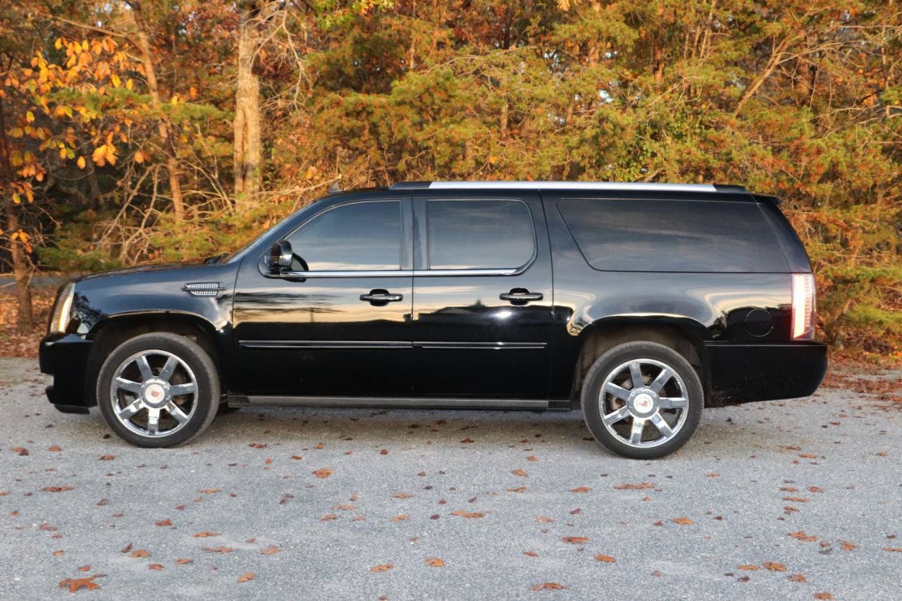 Used 2014 Cadillac Escalade ESV Premium AWD/4WD image 26