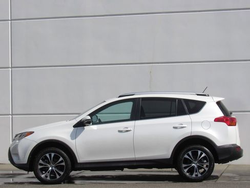 Used 2015 Toyota RAV4 Limited w/ Technology Package image 4