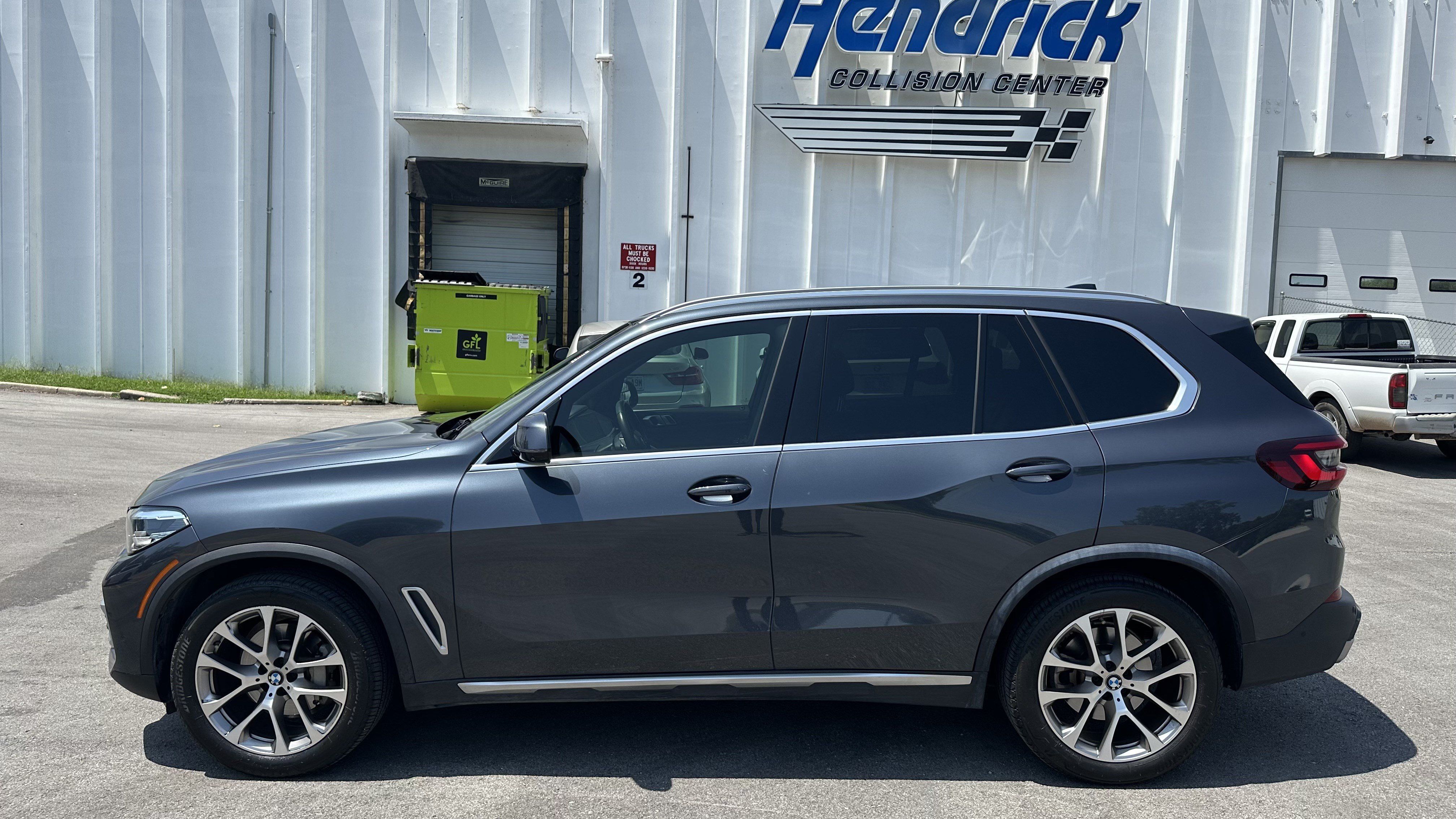 Used 2022 BMW X5 xDrive40i w/ Premium Package AWD/4WD image 7