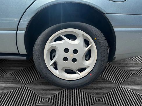 Used 2002 Saturn S-Series SL1 w/ SL1 Option Pkg 1 image 16