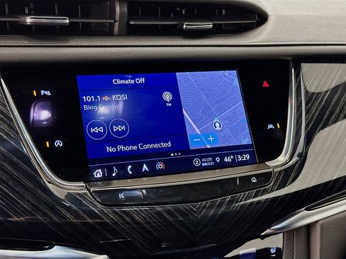 Used 2025 Cadillac XT6 Premium Luxury image 21