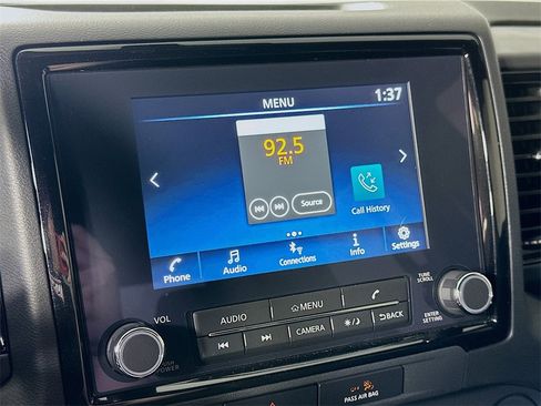 Used 2023 Nissan Frontier SV w/ Midnight Edition Package image 25