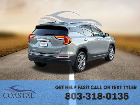 Used 2024 GMC Terrain SLT image 14