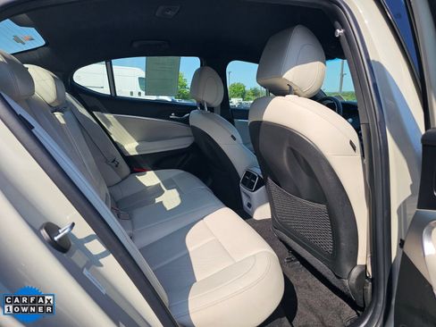 Used 2025 Genesis G70 2.5T AWD/4WD image 35