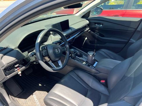 Used 2023 Honda Accord Touring image 7
