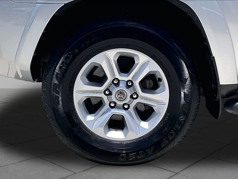 Used 2022 Toyota 4Runner SR5 RWD image 10