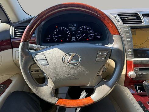 Used 2012 Lexus LS 460 Luxury image 15