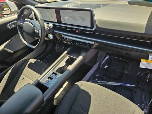 Certified 2024 Hyundai Ioniq 6 Limited RWD image 11