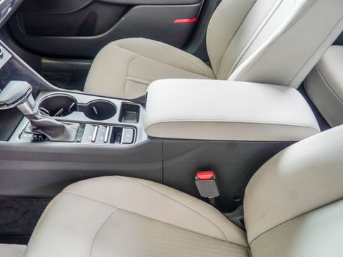 Certified 2025 Hyundai Sonata SE FWD image 19