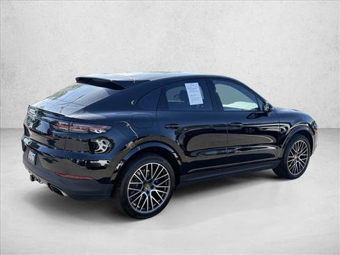 Used 2020 Porsche Cayenne E-Hybrid Coupe AWD/4WD image 4