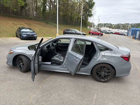 Used 2025 Honda Civic Sport image 18