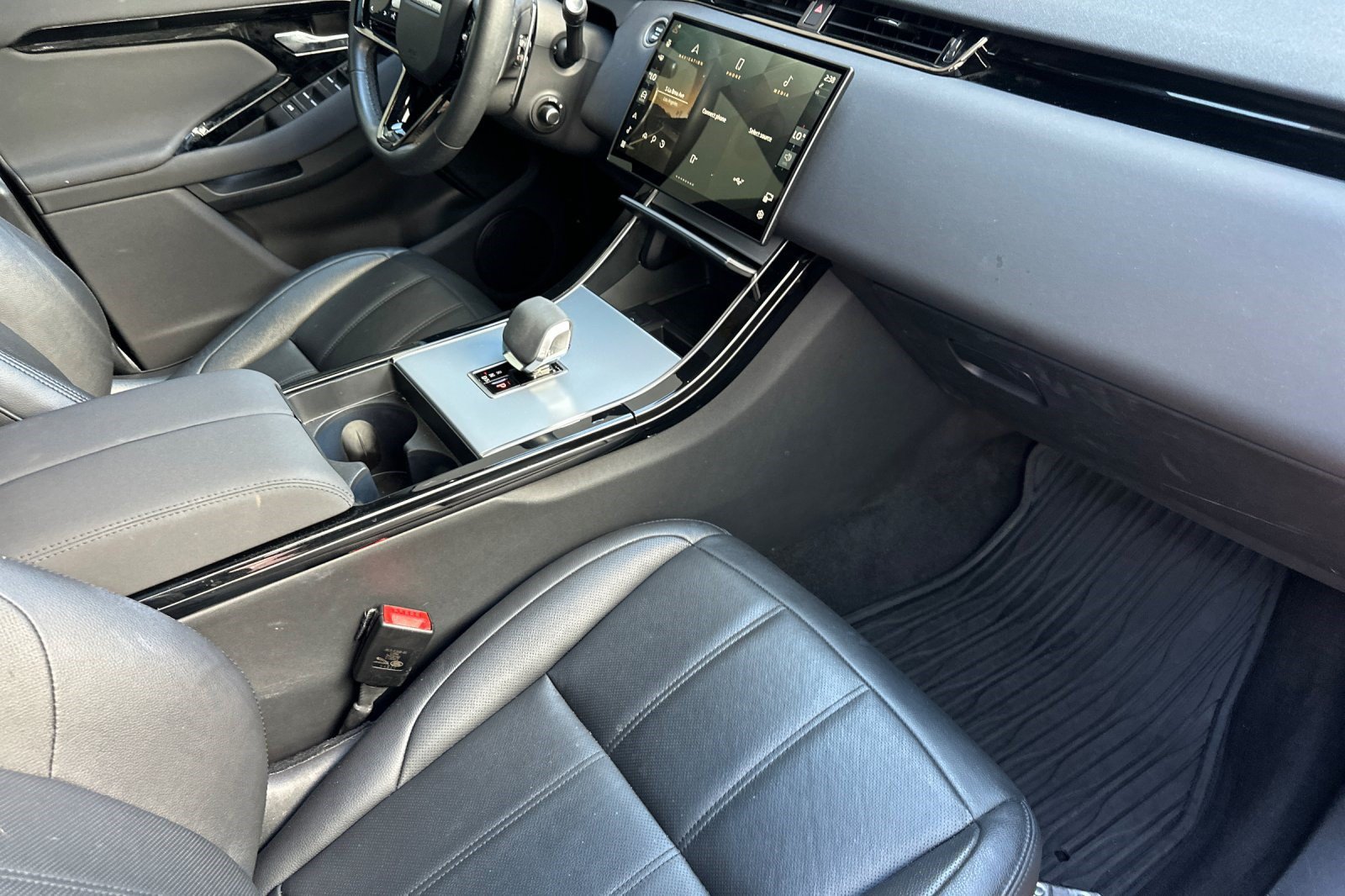 Used 2024 Land Rover Range Rover Evoque S AWD/4WD image 35