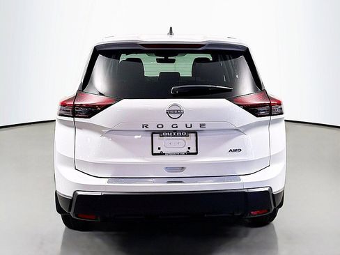 New 2026 Nissan Rogue SV w/ Cold Weather Package image 6