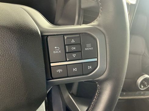 Used 2022 Ford F150 Lightning Lariat image 26