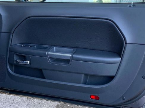 Used 2014 Dodge Challenger R/T image 23