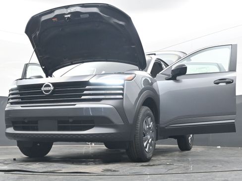 New 2026 Nissan Kicks S image 39