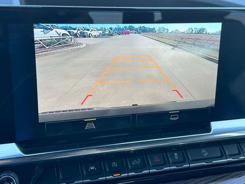 Used 2025 Chevrolet Silverado 1500 RST w/ Z71 Off-Road Package image 17