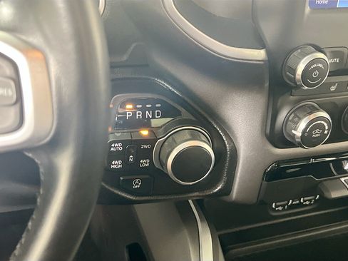Used 2023 RAM 1500 Big Horn AWD/4WD image 16