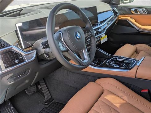 New 2026 BMW X5 xDrive50e w/ Executive Package AWD/4WD image 3
