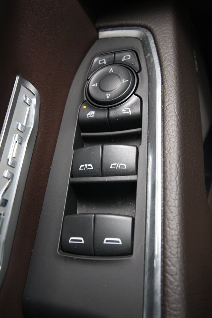 Used 2024 GMC Sierra 1500 Denali w/ Technology Package RWD image 25