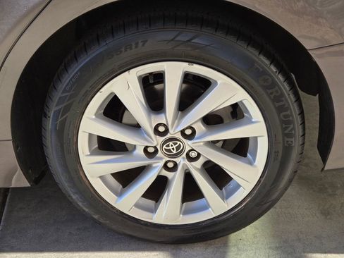 Used 2023 Toyota Camry LE FWD image 10