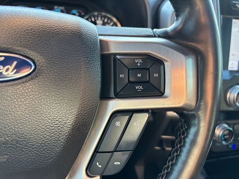 Used 2020 Ford F150 Platinum w/ Equipment Group 701A Luxury image 19