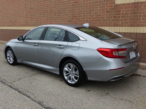 Used 2019 Honda Accord LX image 8