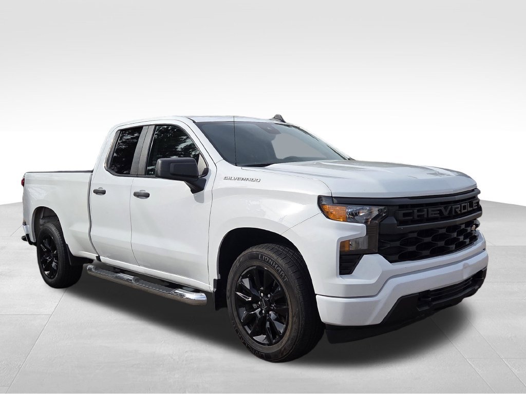 Used 2023 Chevrolet Silverado 1500 Custom RWD image 4