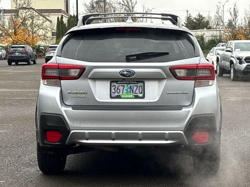Used 2023 Subaru Crosstrek 2.0i Premium image 4