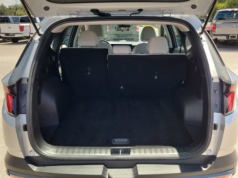 Used 2025 Hyundai Tucson SE FWD image 10