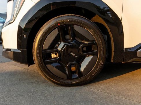 New 2026 Kia EV9 GT-Line image 31