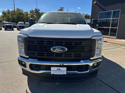 New 2026 Ford F250 XL image 3