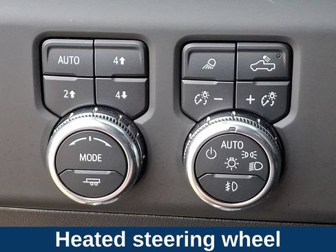Used 2025 GMC Sierra 3500 AT4 AWD/4WD image 9
