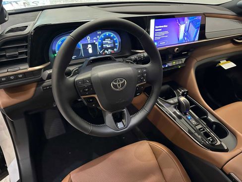 New 2026 Toyota Crown Signia Limited image 2