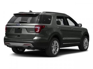 Used 2017 Ford Explorer XLT w/ Equipment Group 202A AWD/4WD video 2