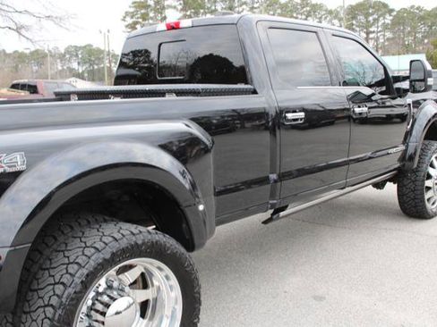 Used 2020 Ford F450 Platinum w/ FX4 Off-Road Package image 11