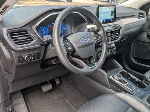 Used 2022 Ford Escape SEL w/ Technology Package FWD image 32