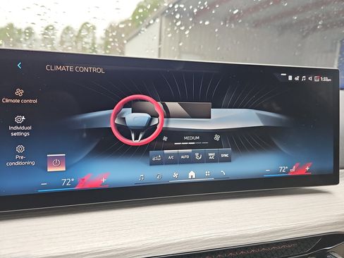 New 2026 BMW 330i Sedan w/ Premium Package image 22