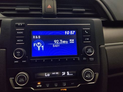 Used 2019 Honda Civic LX image 25
