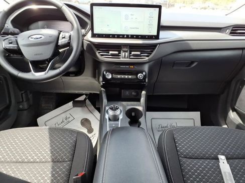 Used 2023 Ford Escape Active w/ Tech Pack #1 AWD/4WD image 11