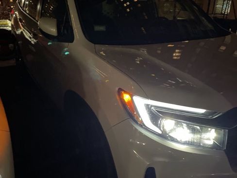 Used 2022 Honda Passport EX-L image 25