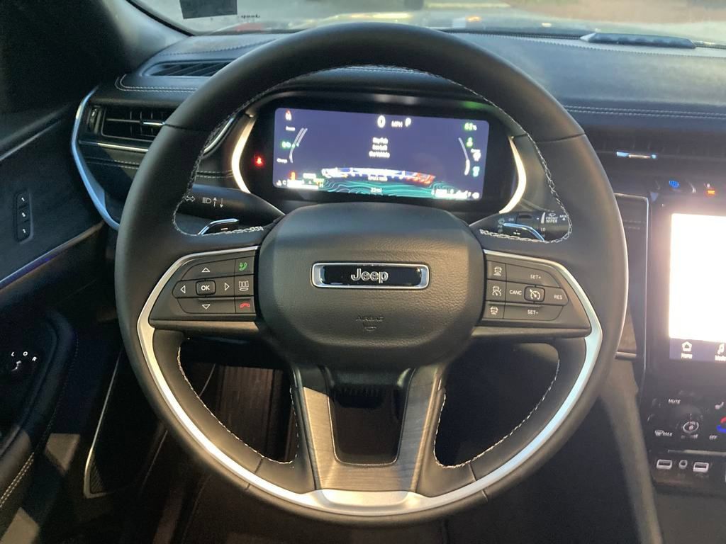 New 2024 Jeep Grand Cherokee Limited 4xe w/ Luxury Tech Group II AWD/4WD image 23