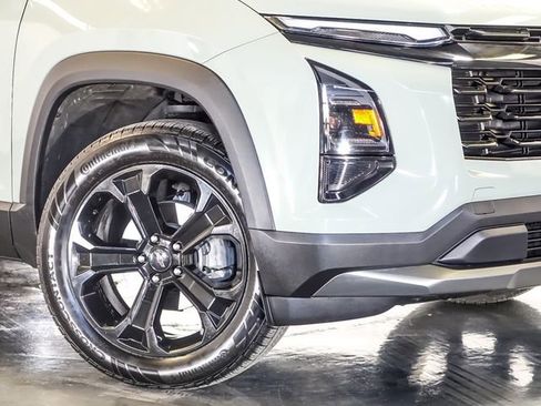 Used 2025 Chevrolet Equinox LT w/ Midnight Edition image 4