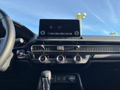 Used 2025 Honda Civic Sport image 21