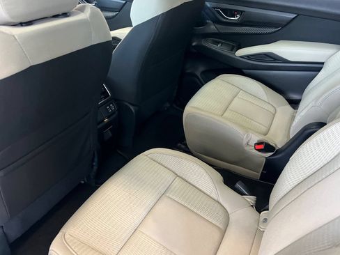 Certified 2024 Subaru Ascent Premium w/ Convenience Package AWD/4WD image 11