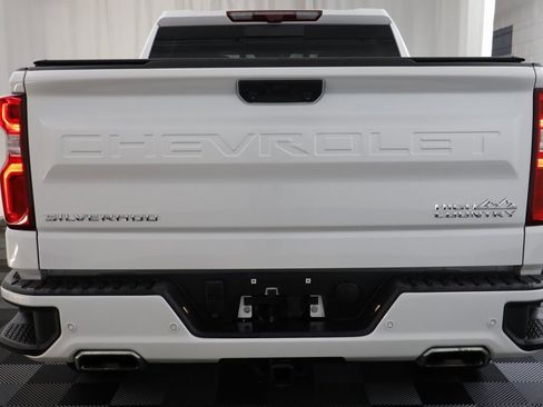 Certified 2024 Chevrolet Silverado 1500 High Country w/ High Country Premium Package image 17